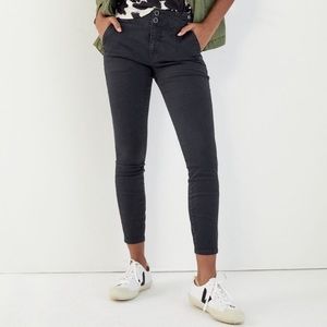 Anthropologie Pilcro High-Rise Darted Skinny Jeans